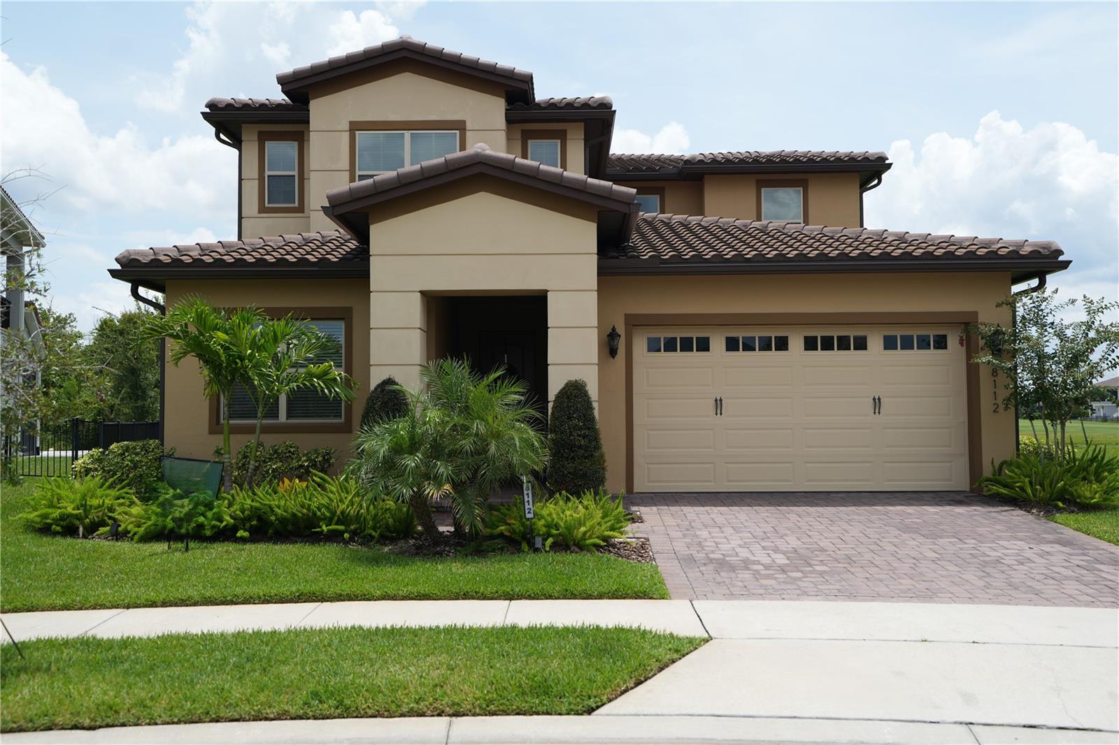 En Venta 8112 CLEOBURY DR, ORLANDO, FL 32832