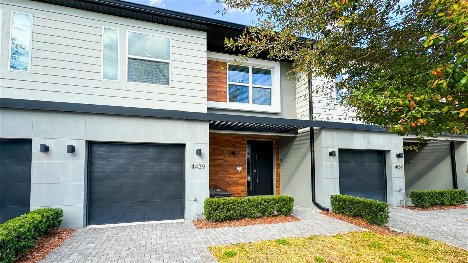 Foto de propiedad en 4439 LE REVE CT KISSIMMEE con MLS# O6357348