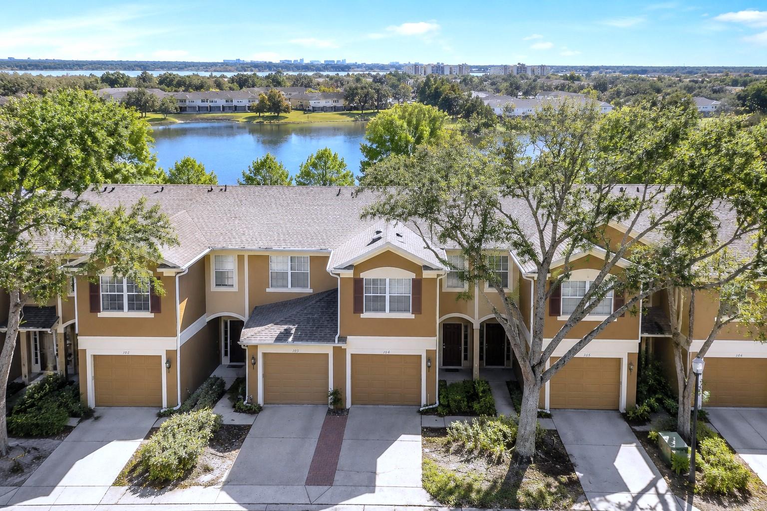 En Venta 6206 CASTELVEN DR #104, ORLANDO, FL 32835