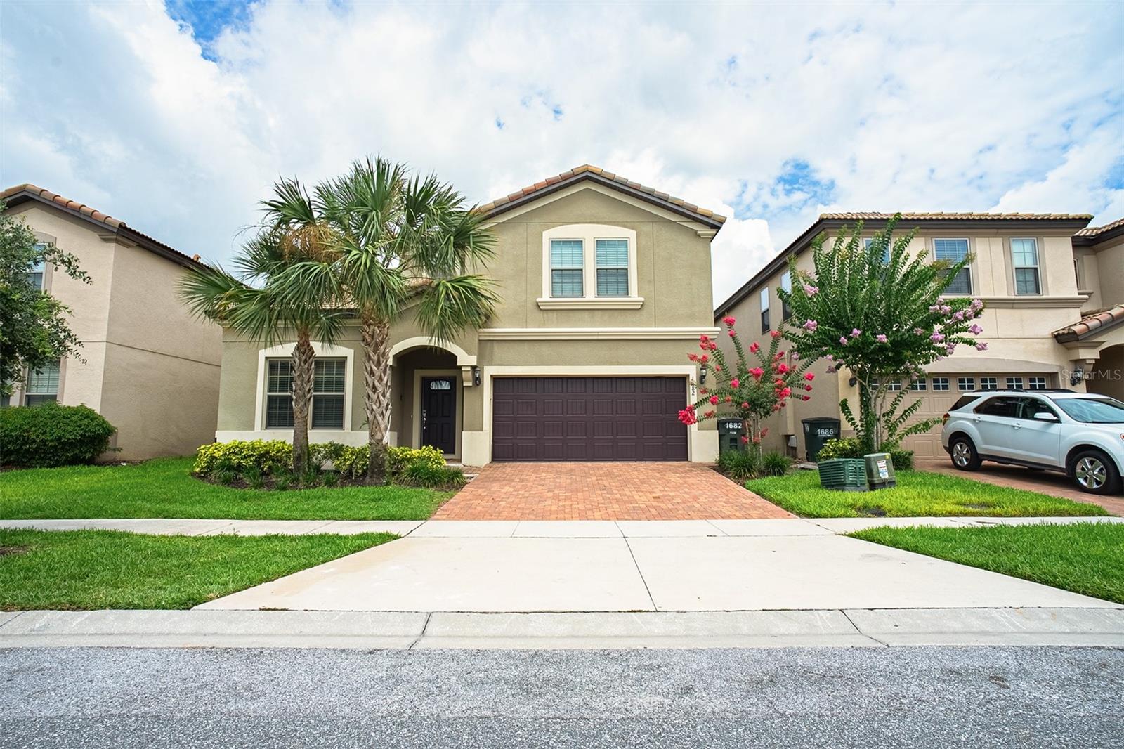 Foto de propiedad en 1682 LIMA AVE KISSIMMEE con MLS# O6365268