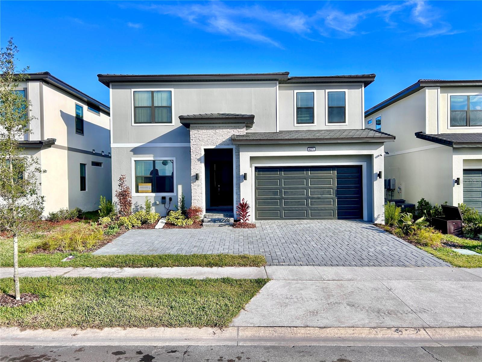 Foto de propiedad en 6271 SAND SKIPPER RD ORLANDO con MLS# O6371463