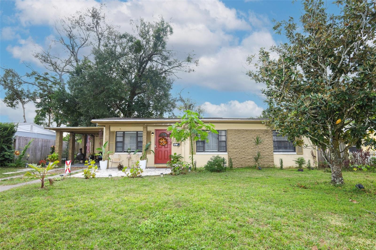 En Venta 410 E CRYSTAL LAKE ST, ORLANDO, FL 32806