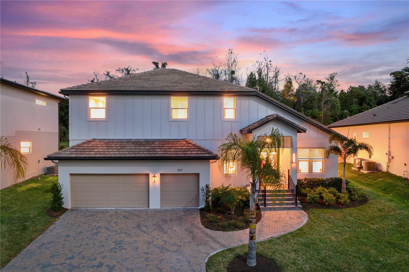 Foto de propiedad en 531 SANCTUARY GOLF PL APOPKA con MLS# O6373532
