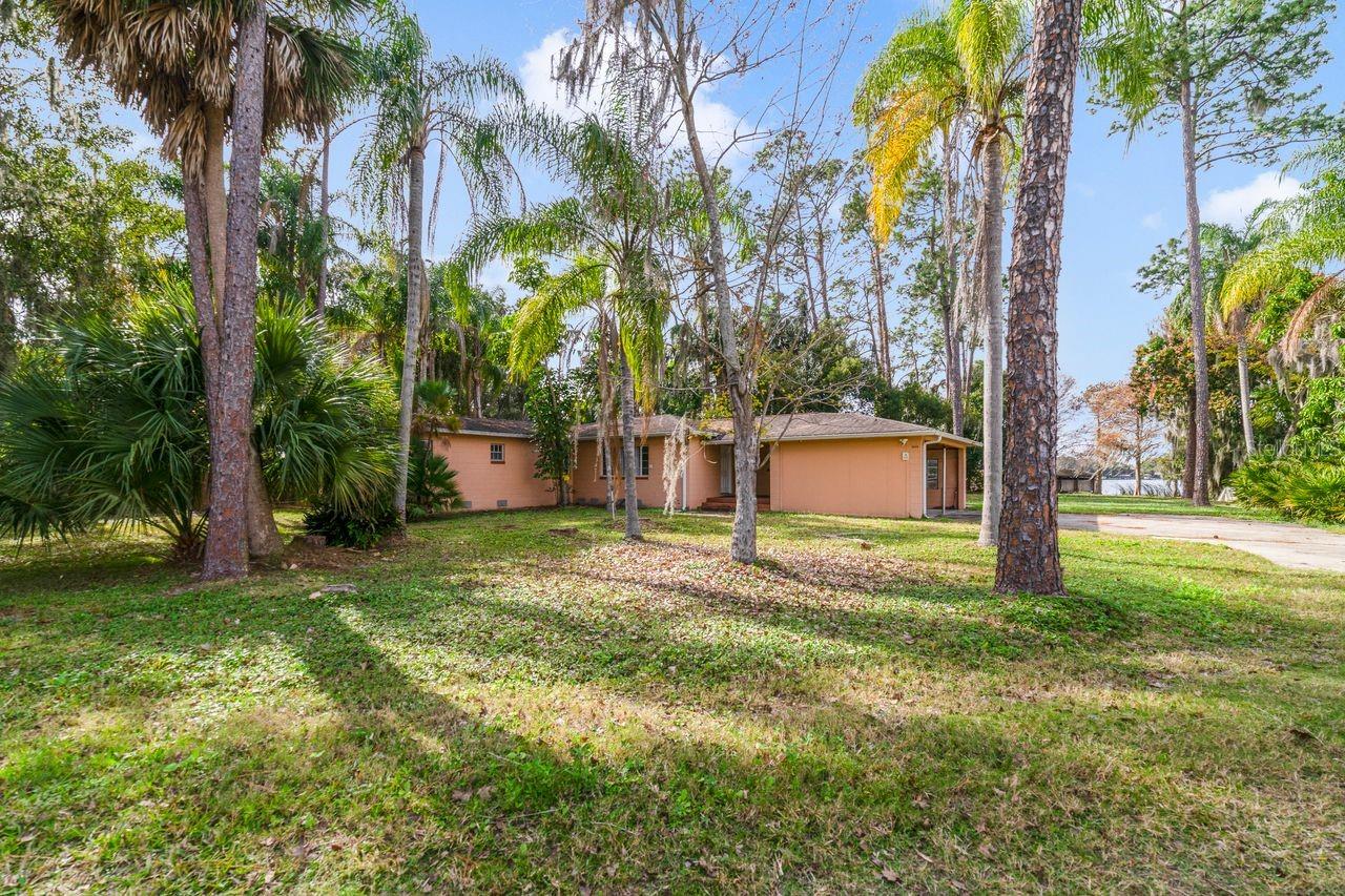 Foto de propiedad en 3658 N ECONLOCKHATCHEE TRL ORLANDO con MLS# O6375830