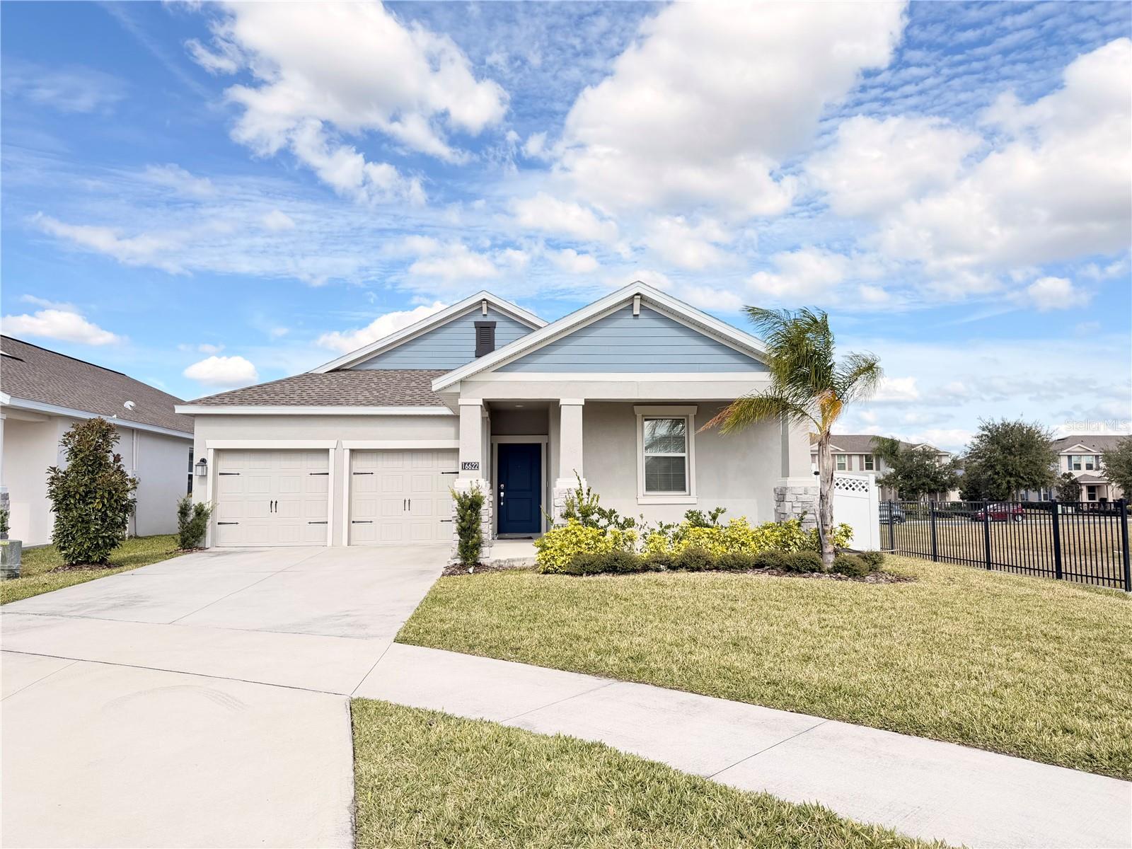 Foto de propiedad en 16622 PARABLE WAY WINTER GARDEN con MLS# O6376696