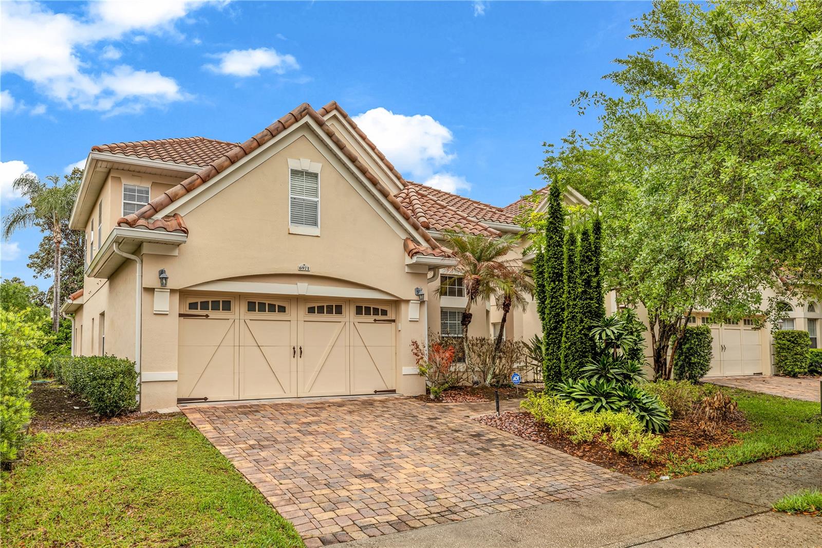 Foto de propiedad en 6971 LUCCA ST ORLANDO con MLS# O6379775
