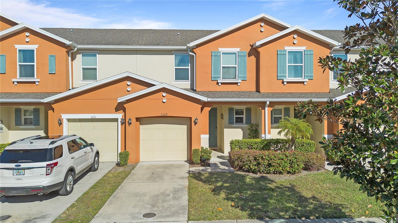 Foto de propiedad en 5109 KILLARNEY WAY KISSIMMEE con MLS# O6380118