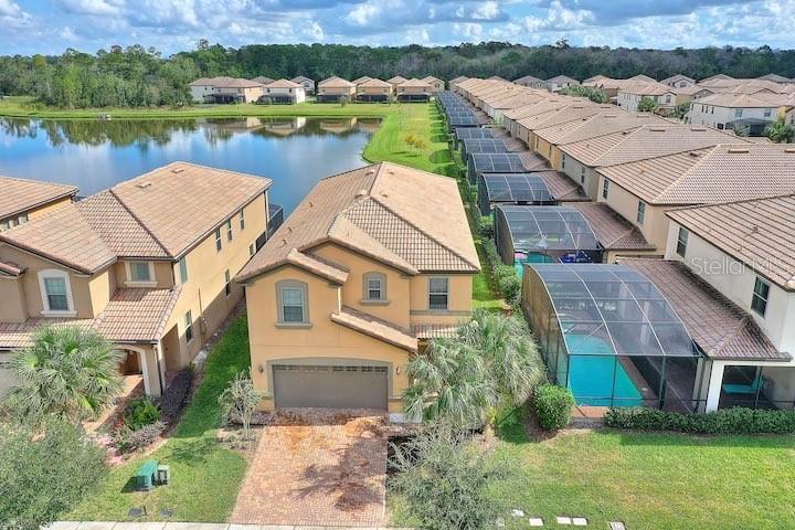 Foto de propiedad en 1627 LIMA AVE KISSIMMEE con MLS# O6380867