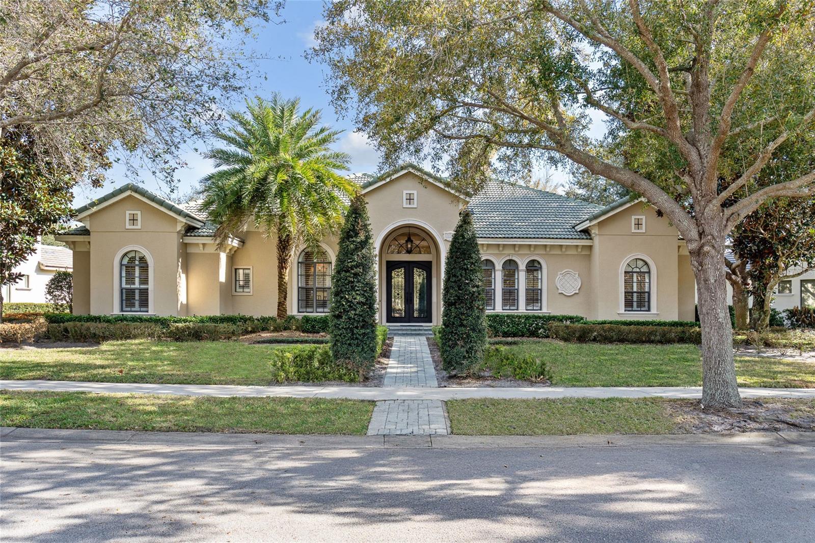 Foto de propiedad en 6560 LAKE BURDEN VIEW DR WINDERMERE con MLS# O6381835