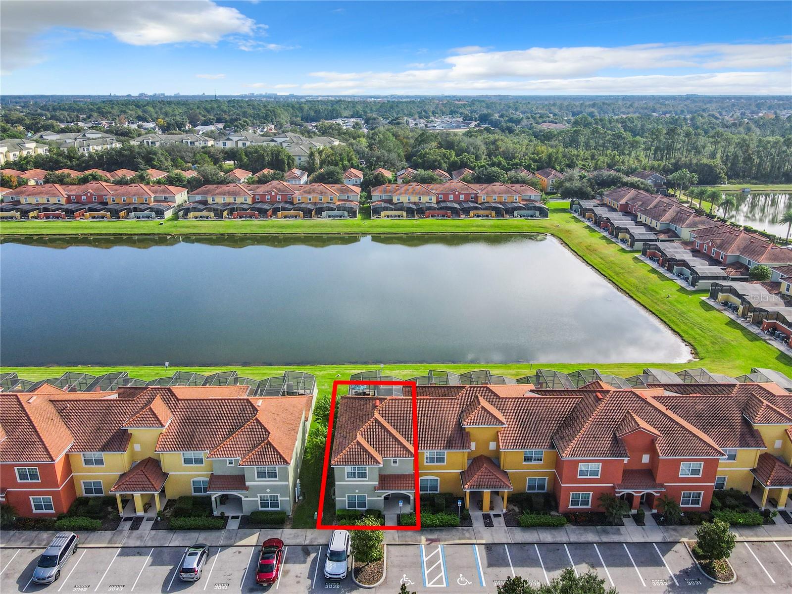 Foto de propiedad en 3039 BEACH PALM AVE KISSIMMEE con MLS# O6382601