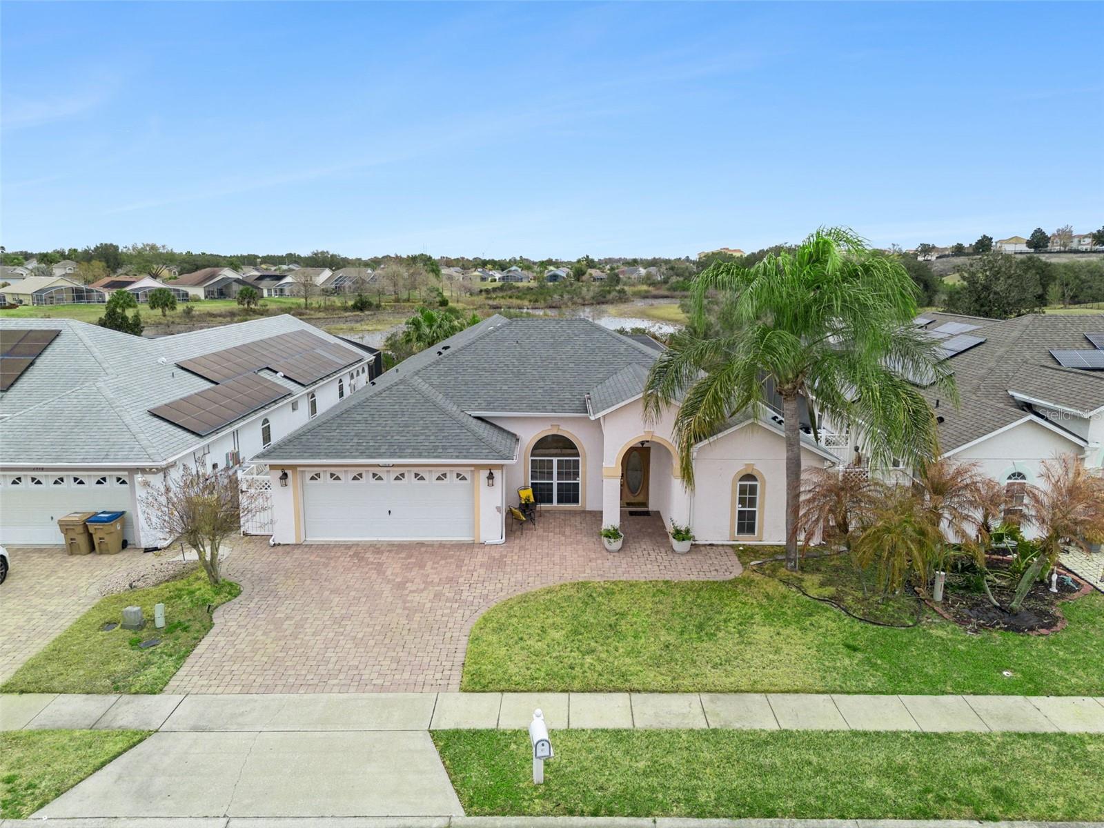 Foto de propiedad en 7978 MAGNOLIA BEND CT KISSIMMEE con MLS# O6383258