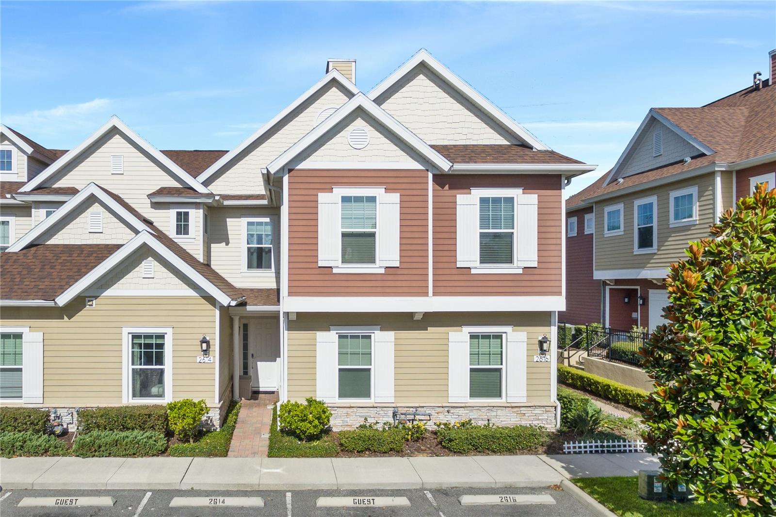 Foto de propiedad en 2614 SUNRISE SHORES DR KISSIMMEE con MLS# O6383399