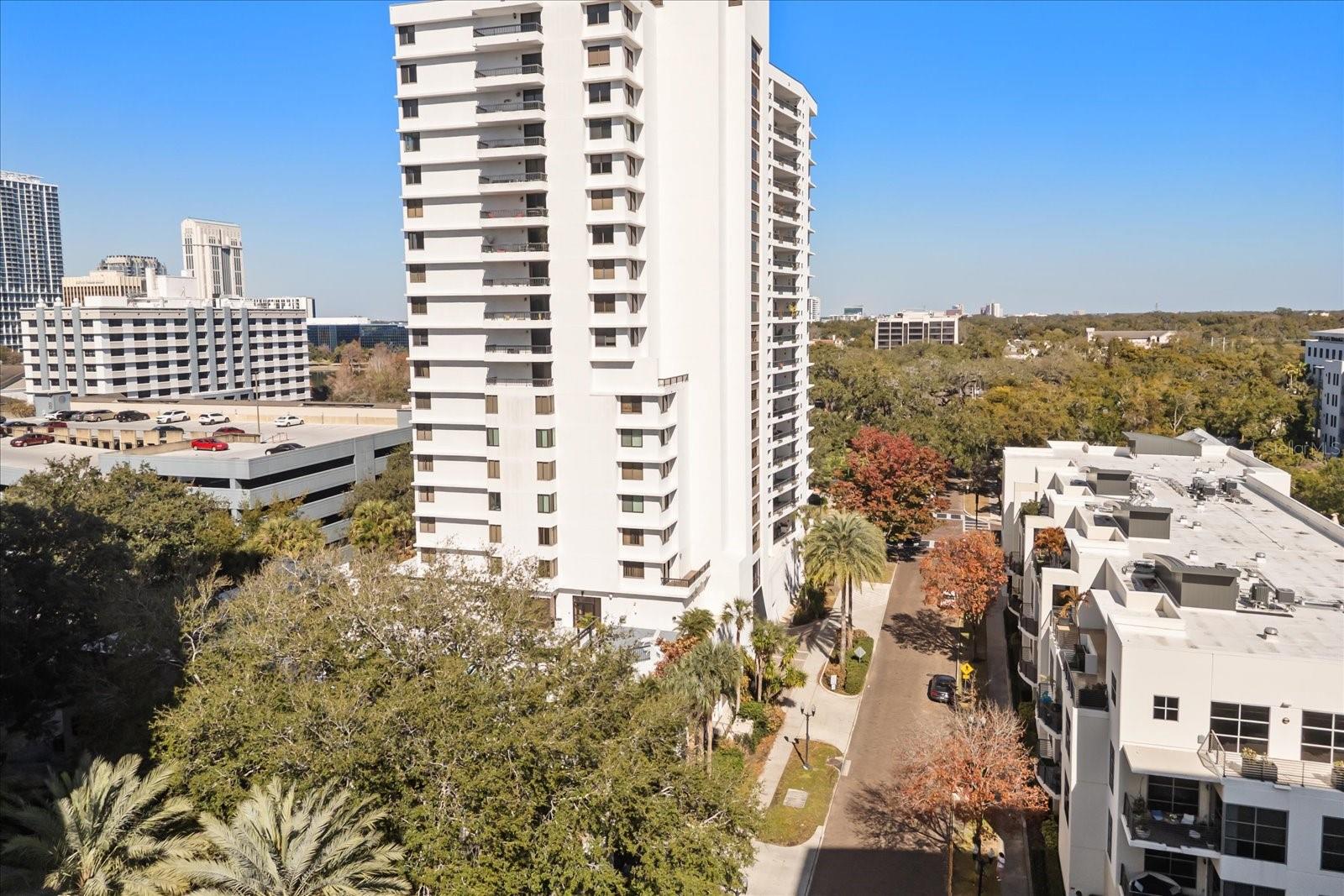 Foto de propiedad en 530 E CENTRAL BLVD #1901 ORLANDO con MLS# O6383408