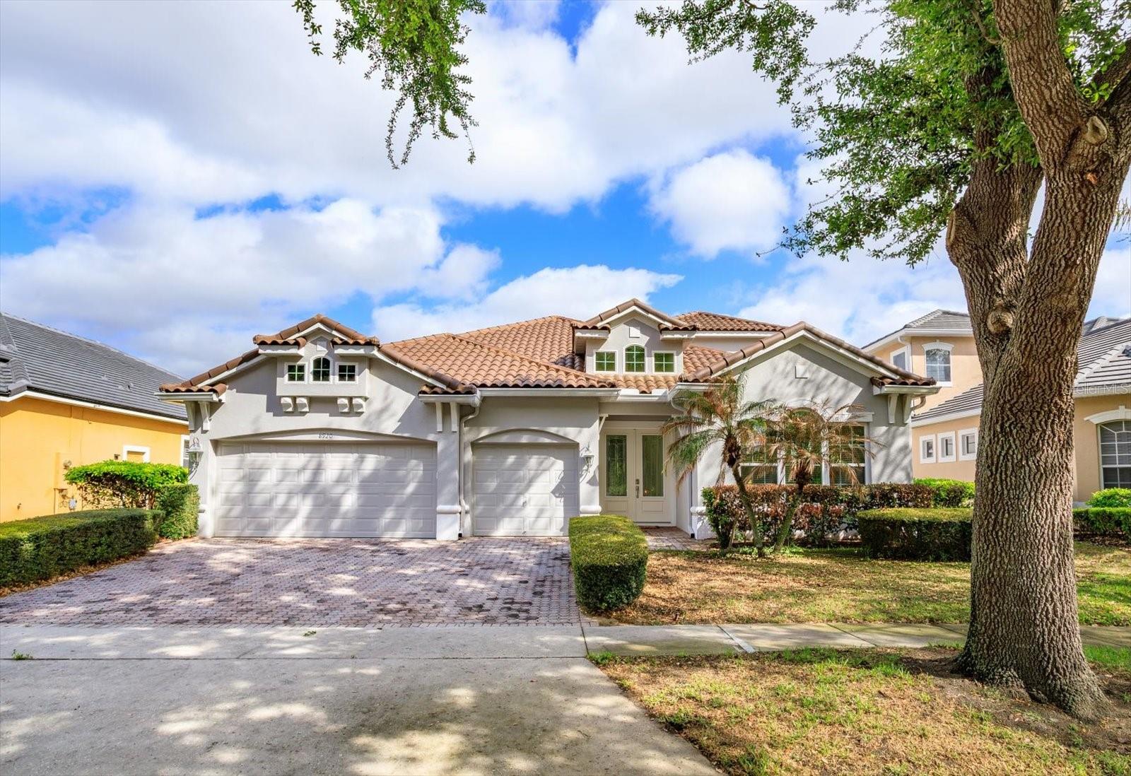 Foto de propiedad en 8920 VIA BELLA NOTTE ORLANDO con MLS# O6384118