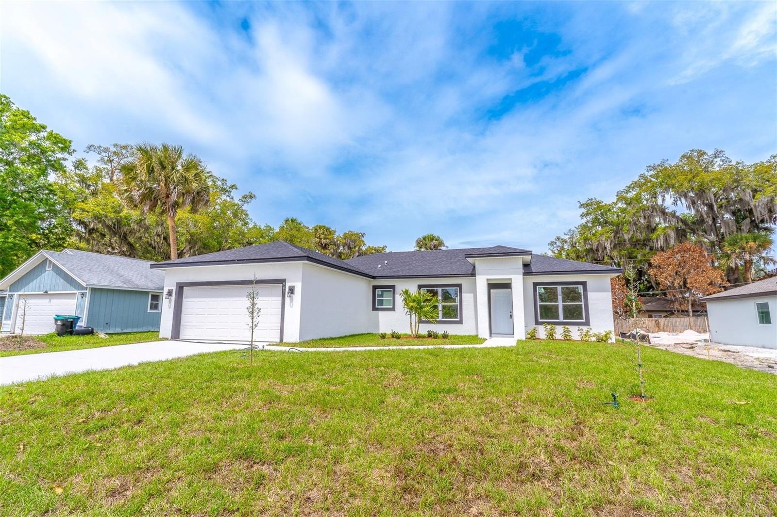 Foto de propiedad en 983 PACE DR NW PALM BAY con MLS# O6384293