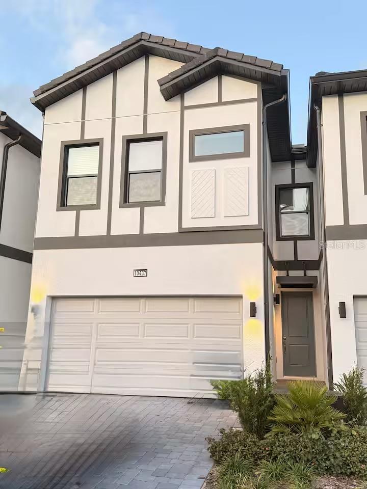 En Venta 10437 EBB TIDE LN, ORLANDO, FL 32821