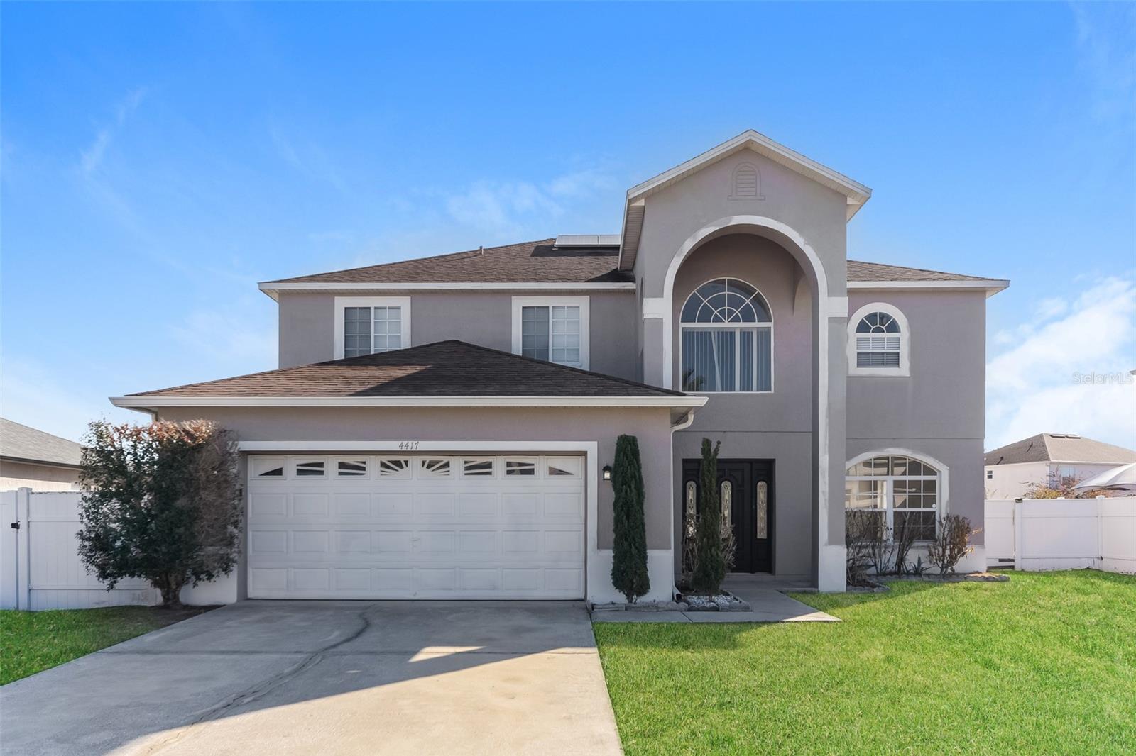 Foto de propiedad en 4417 CANOPY CT KISSIMMEE con MLS# O6386701