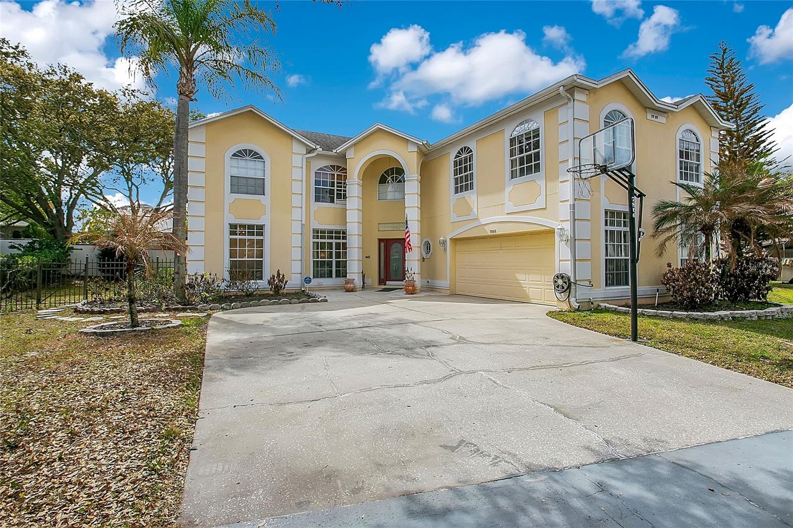 Foto de propiedad en 7866 BARDMOOR HILL CIR ORLANDO con MLS# O6387370