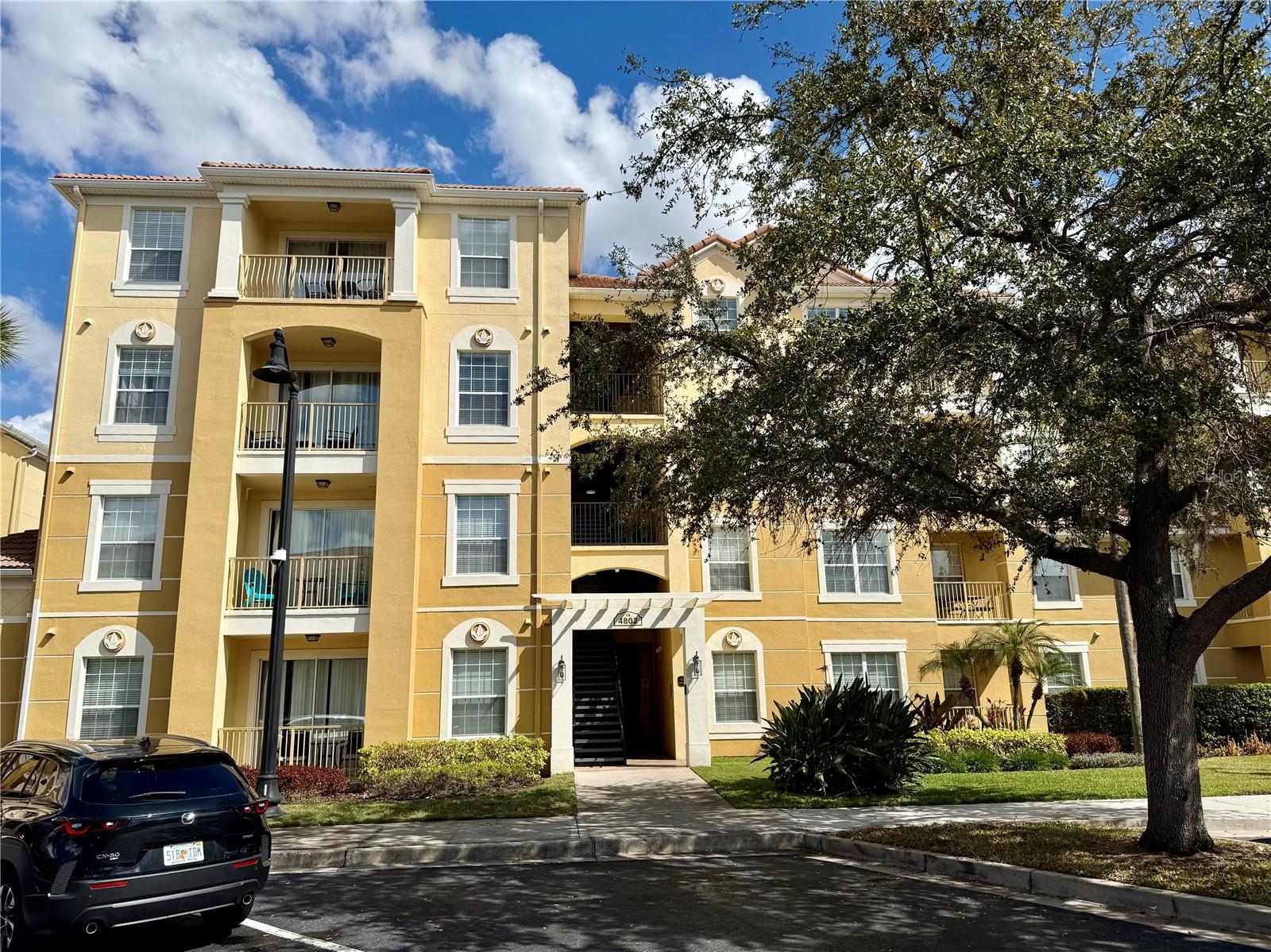 Foto de propiedad en 4802 CAYVIEW AVE #204 ORLANDO con MLS# O6387416