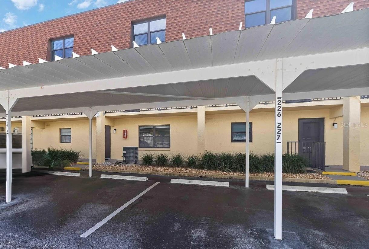 Foto de propiedad en 5200 OCEAN BEACH BLVD #213 COCOA BEACH con MLS# O6387657