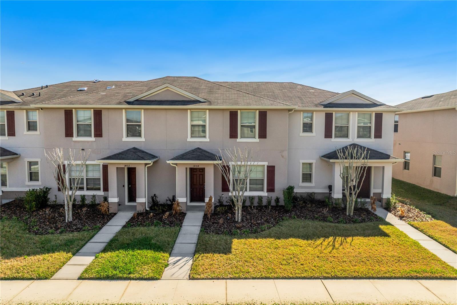Foto de propiedad en 1404 DUSTY STONE LN KISSIMMEE con MLS# O6387862