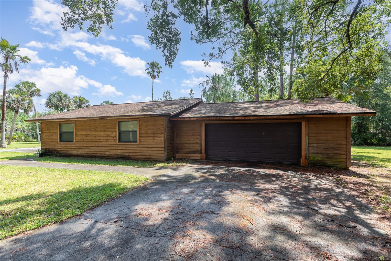 Foto de propiedad en 4300 JUSTA RD MIMS con MLS# O6387999