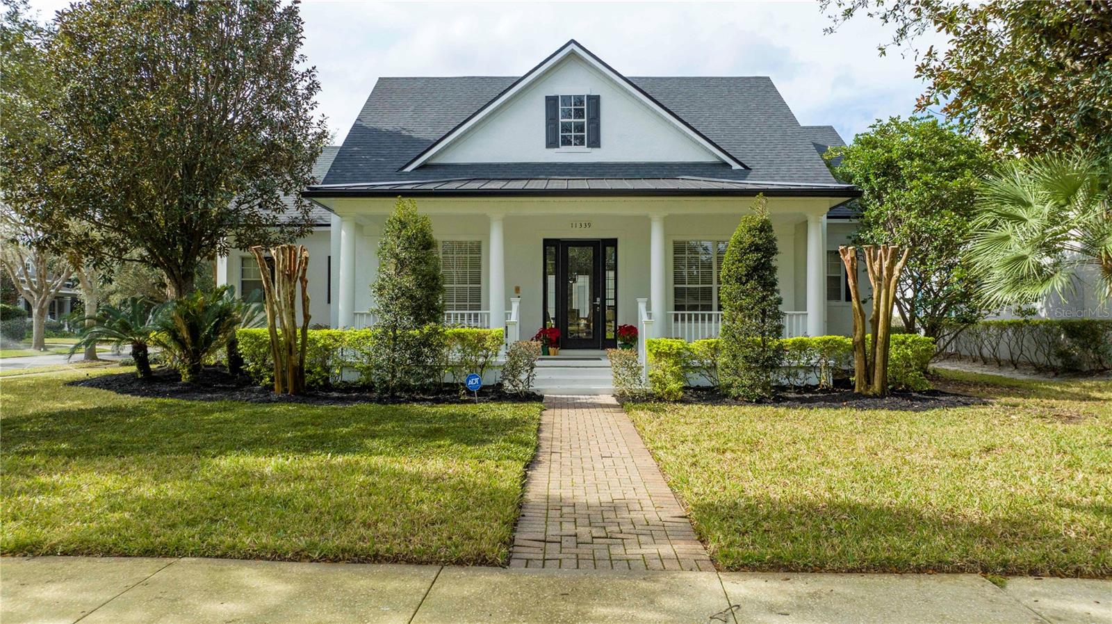 Foto de propiedad en 11339 CAMDEN PARK DR WINDERMERE con MLS# O6388110