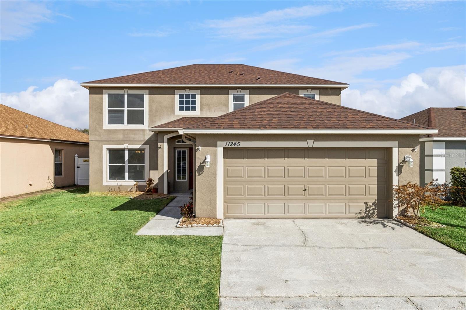 Foto de propiedad en 11245 DACRE LN ORLANDO con MLS# O6388721