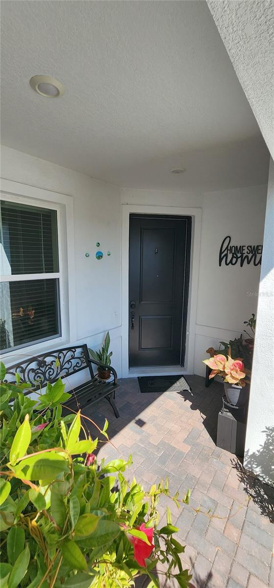 Foto de propiedad en 1823 SPRING SHOWER CIR KISSIMMEE con MLS# O6389198