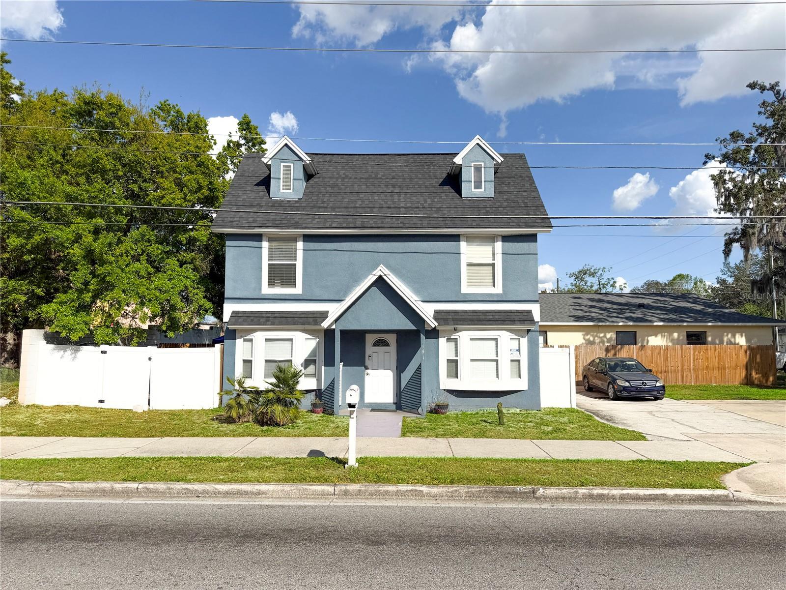 En Venta 141 S HIAWASSEE RD, ORLANDO, FL 32835