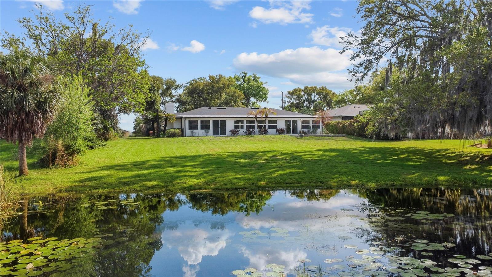 Foto de propiedad en 1501 DRUID ISLE RD MAITLAND con MLS# O6389520