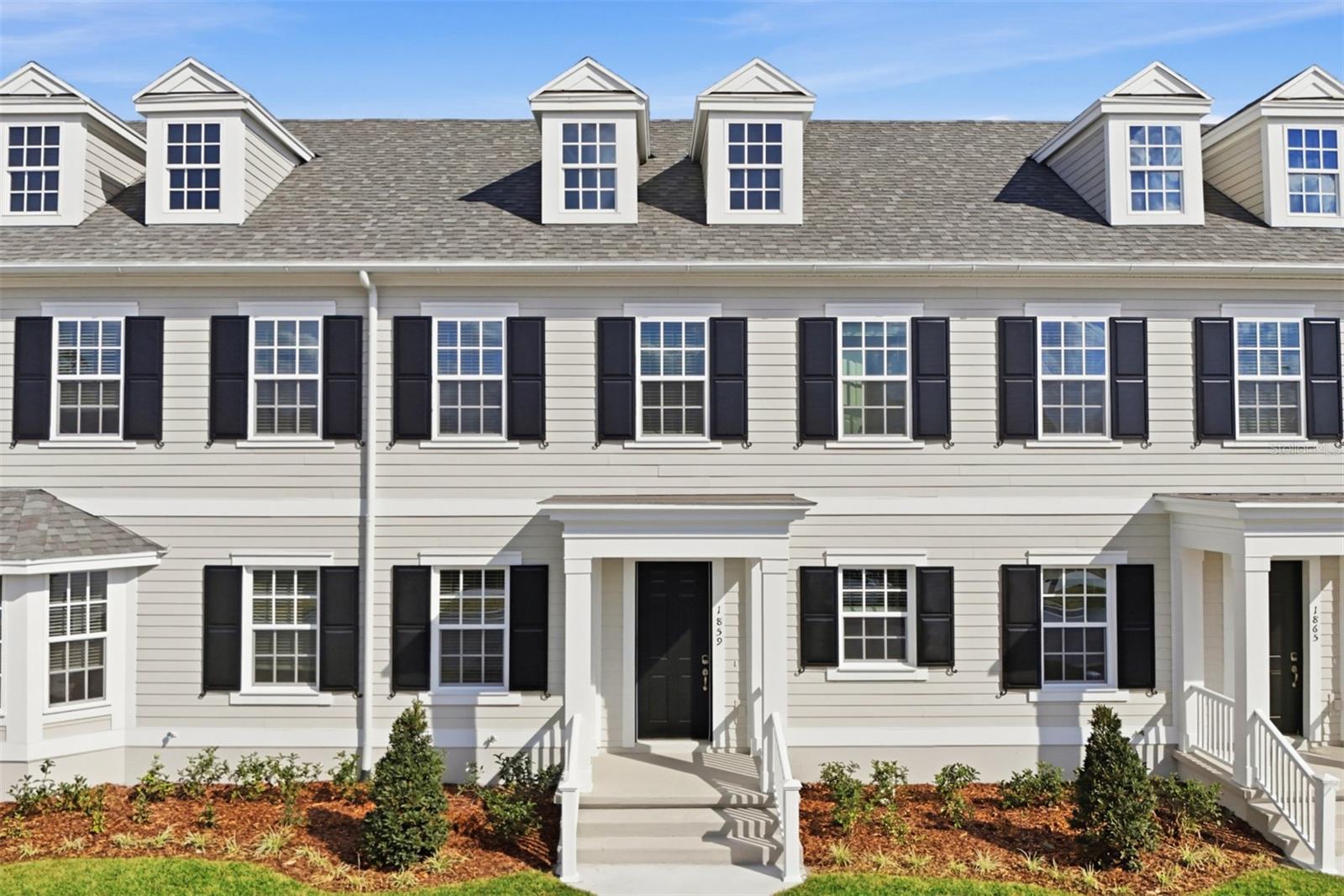 Foto de propiedad en 1859 SEAWALL WAY CELEBRATION con MLS# O6389713
