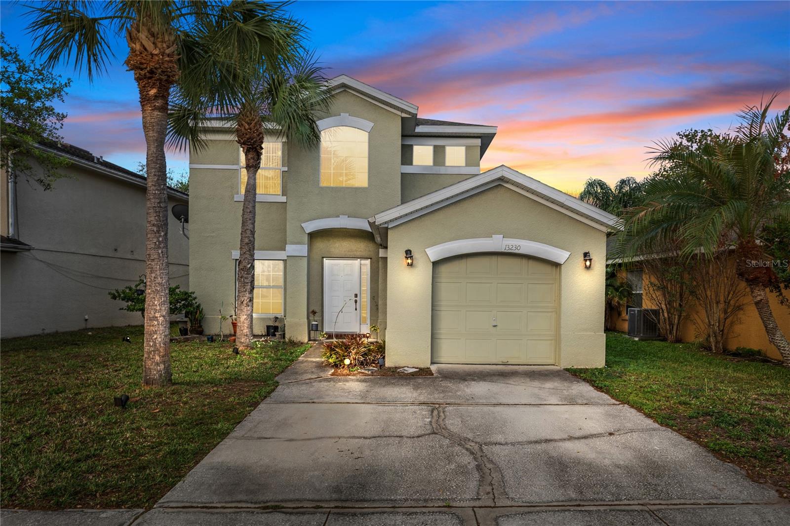 En Venta 13230 MEADOWFIELD DR, ORLANDO, FL 32824