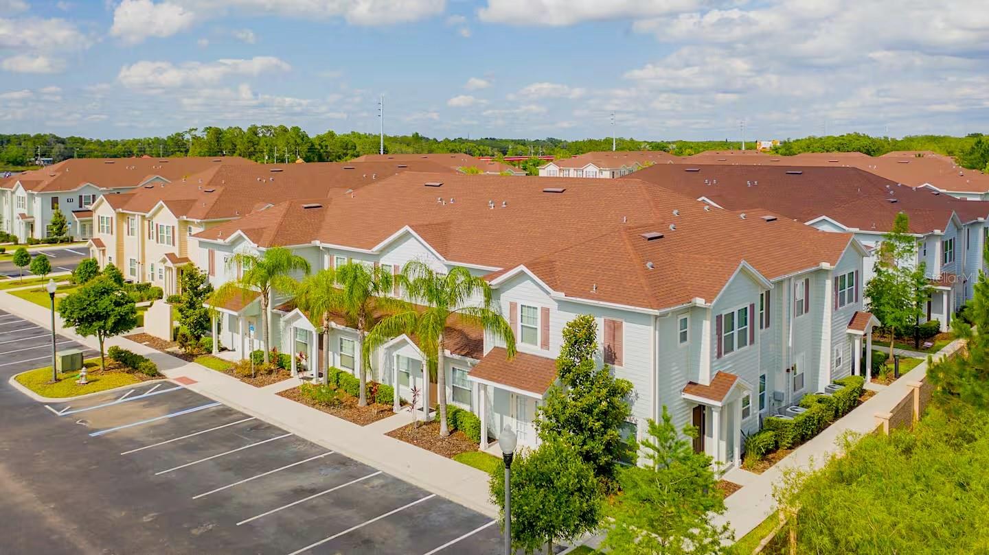 Foto de propiedad en 3201 GOLD LN KISSIMMEE con MLS# O6390841