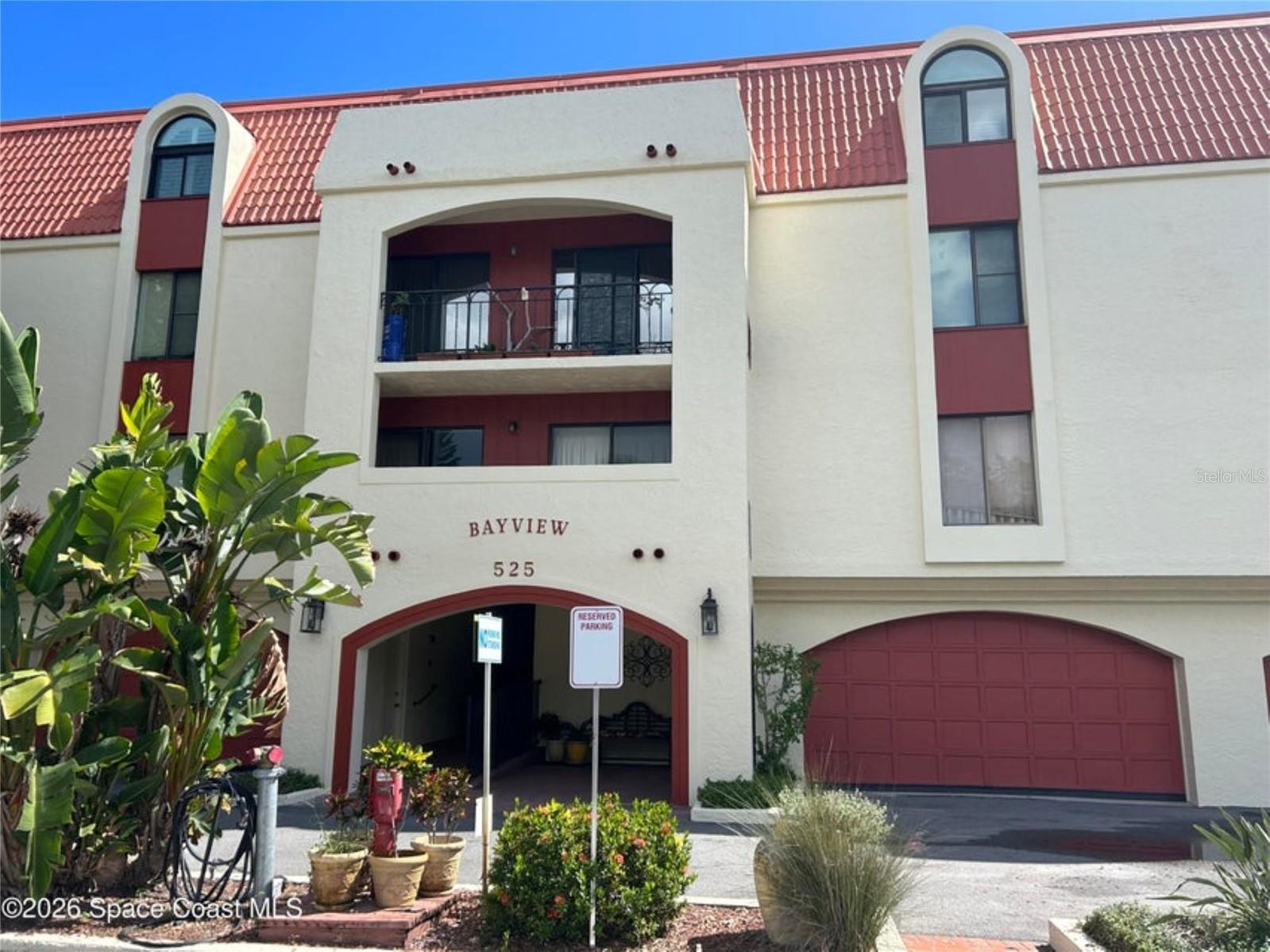 Foto de propiedad en 525 INDIAN RIVER AVE #303 TITUSVILLE con MLS# O6391364
