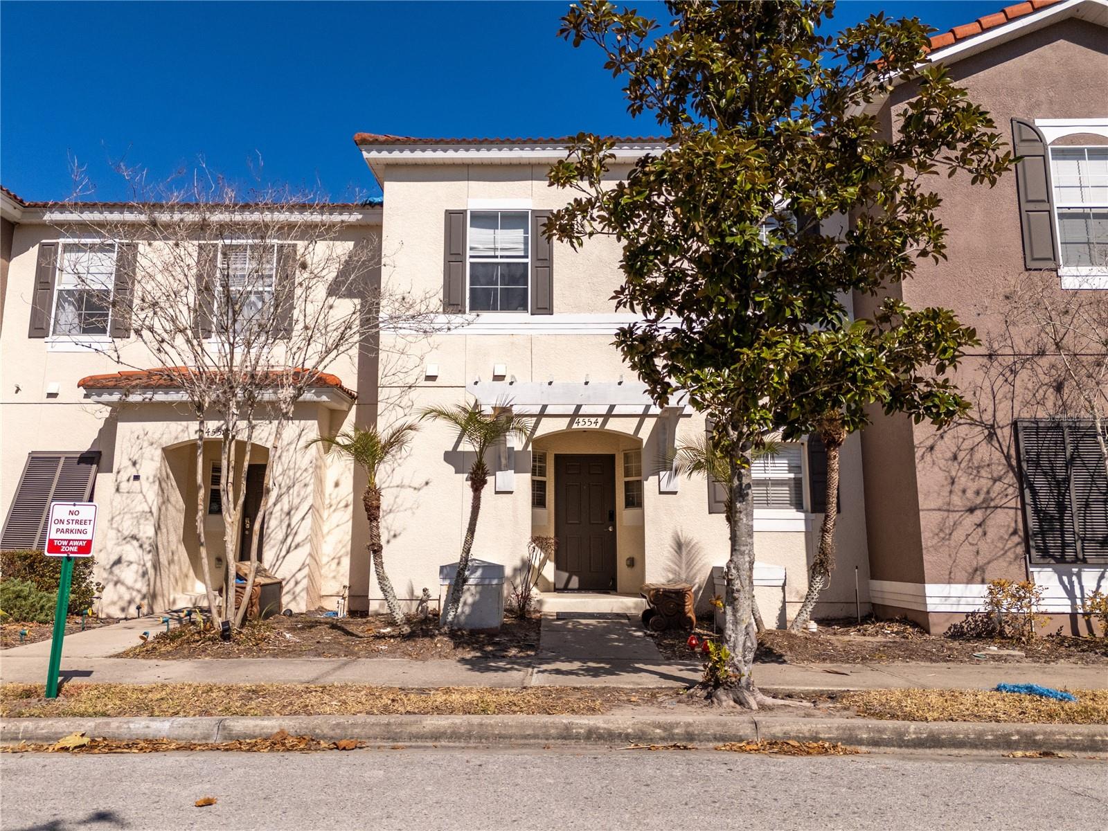 Foto de propiedad en 4554 ALBERTO CIR KISSIMMEE con MLS# O6391659