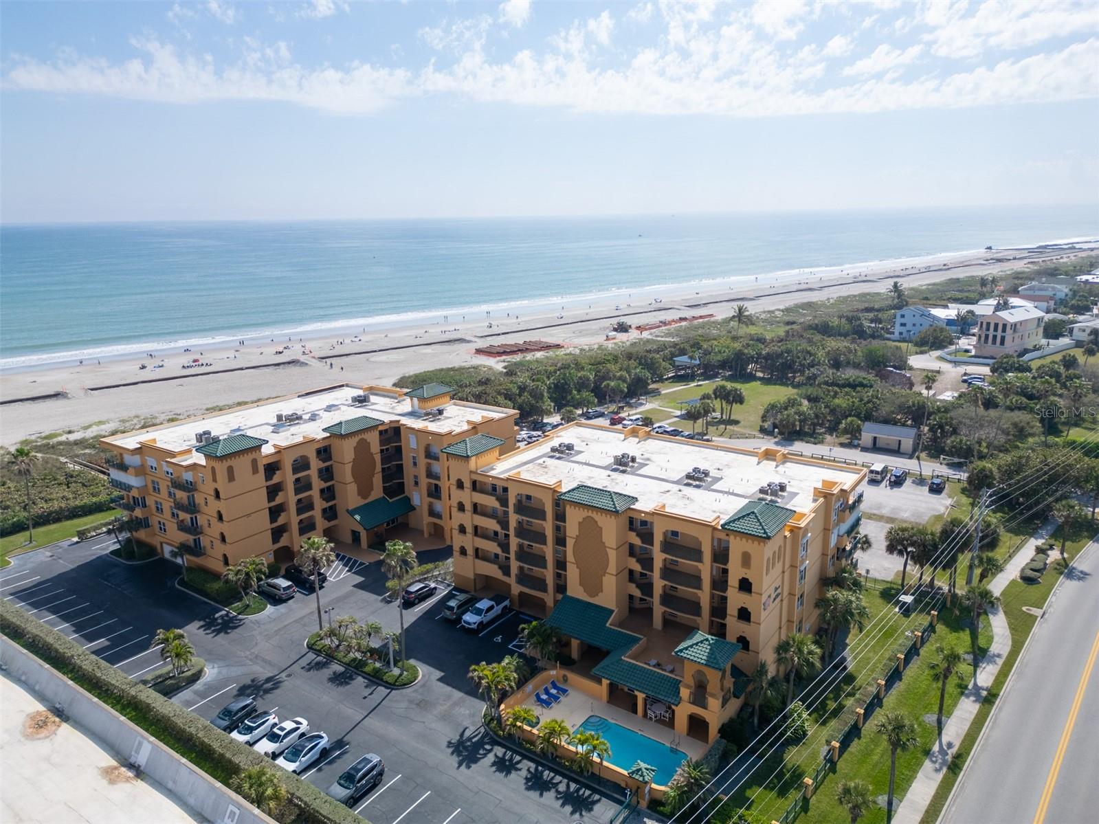 Foto de propiedad en 8472 RIDGEWOOD AVE #201 CAPE CANAVERAL con MLS# O6391781