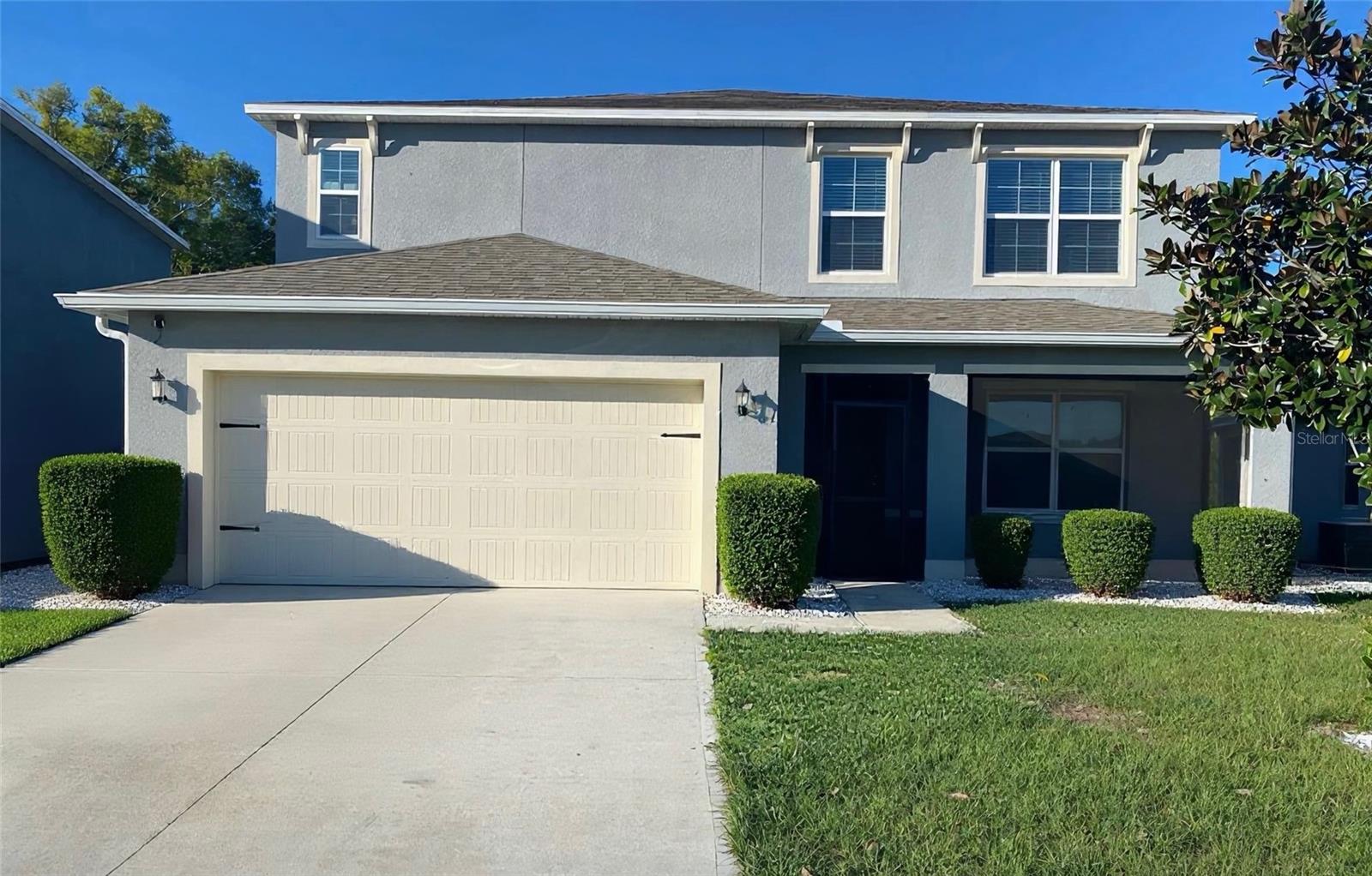 Foto de propiedad en 3759 CRIMSON CLOVER DR MOUNT DORA con MLS# O6391783
