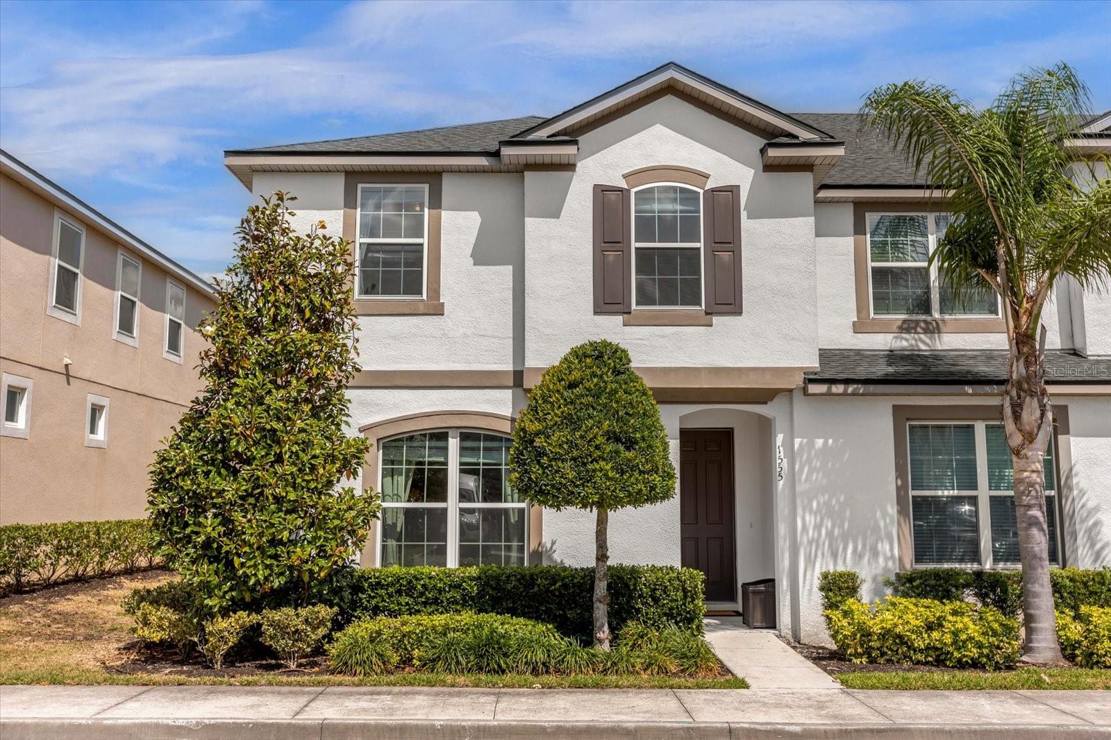 Foto de propiedad en 1555 CAREY PALM CIR KISSIMMEE con MLS# O6391997
