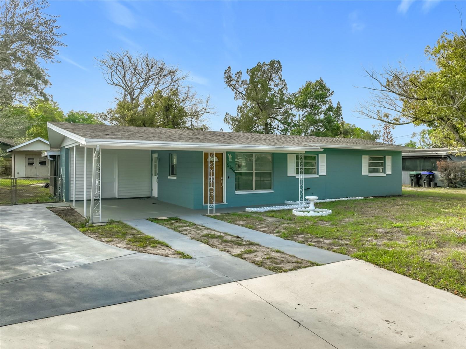 Foto de propiedad en 5399 PALADIN WAY ORLANDO con MLS# O6392561