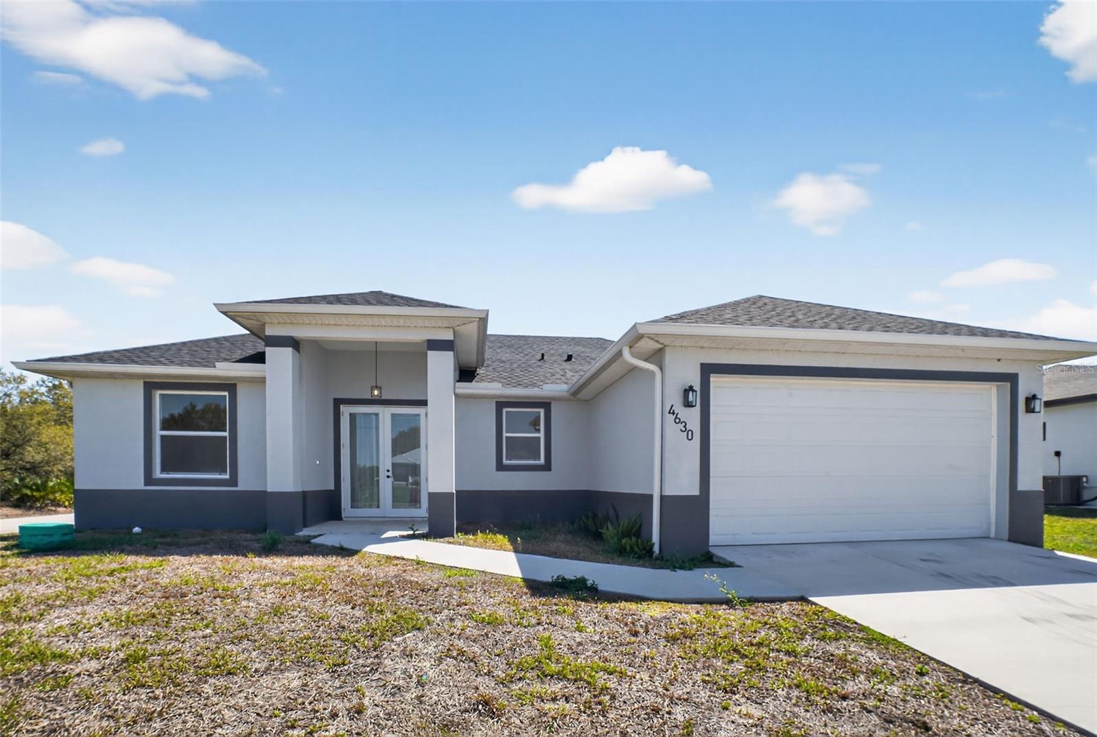 Foto de propiedad en 4630 GENE AVE N LEHIGH ACRES con MLS# O6392570