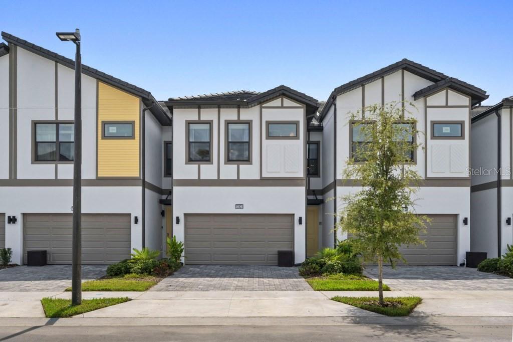 Foto de propiedad en 10424 EBB TIDE LN ORLANDO con MLS# O6393415