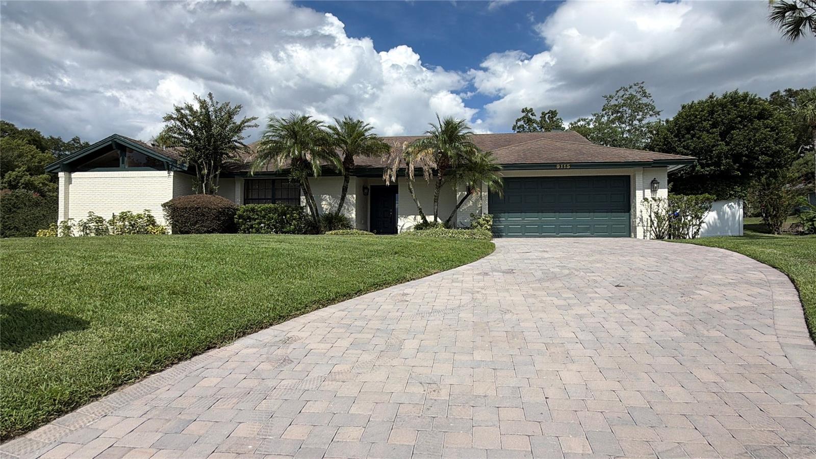 En Venta 9115 BAY SIDE CT, ORLANDO, FL 32819