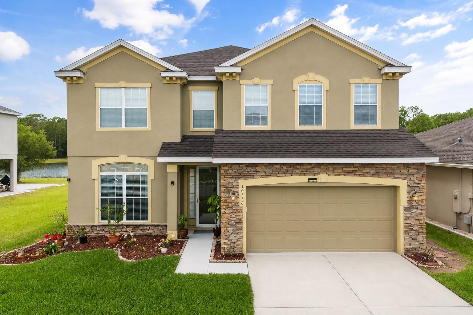 Foto de propiedad en 10536 CABBAGE TREE LOOP ORLANDO con MLS# O6394622