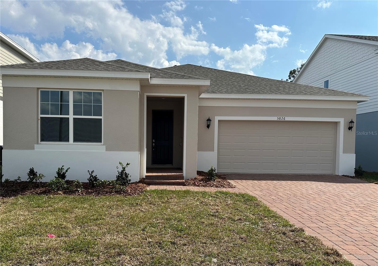Foto de propiedad en 5826 ALI GRACE DR ST CLOUD con MLS# O6394682