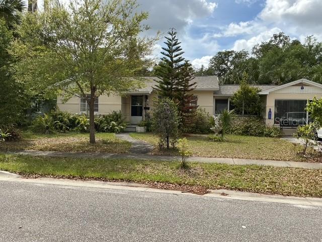 Foto de propiedad en 210 ALPINE DR MAITLAND con MLS# O6395056