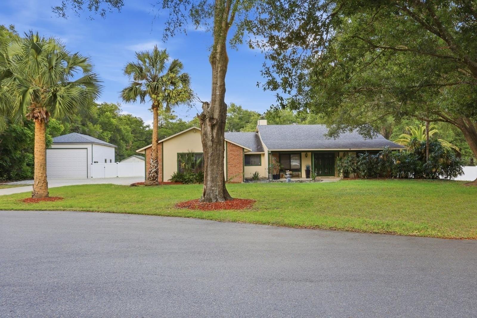Foto de propiedad en 3501 HILL STREAM AVE APOPKA con MLS# O6395233