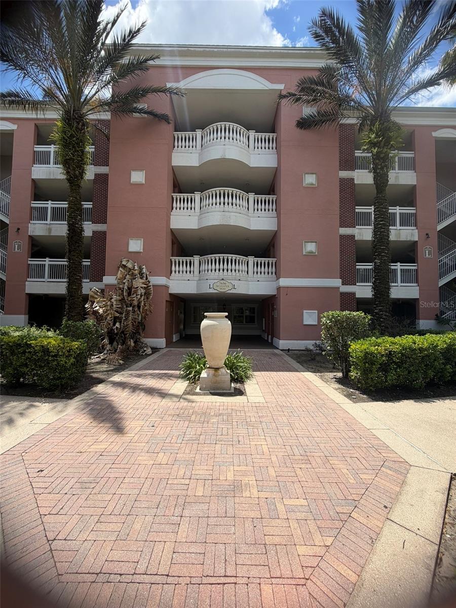 Foto de propiedad en 7656 WHISPER WAY #401 REUNION con MLS# O6396261