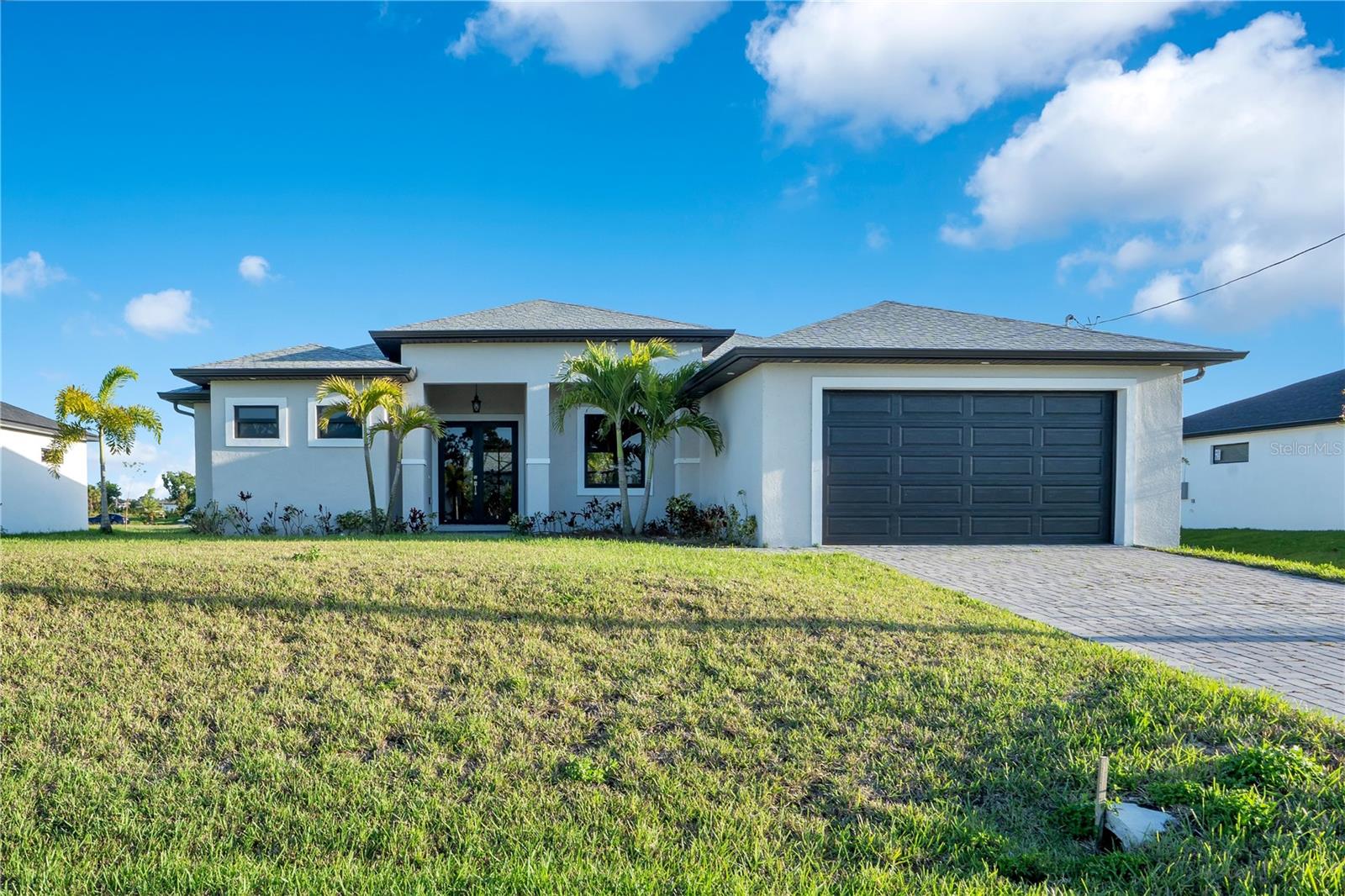 Foto de propiedad en 3708 NW 42ND ST CAPE CORAL con MLS# O6396842