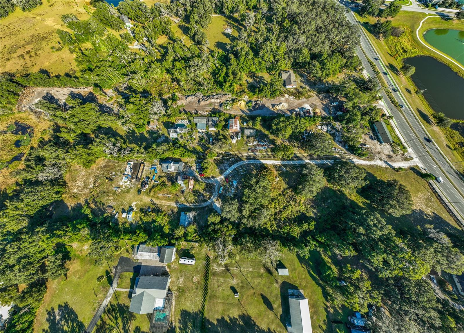 Foto de propiedad en 7717 CLARCONA OCOEE RD ORLANDO con MLS# O6396878
